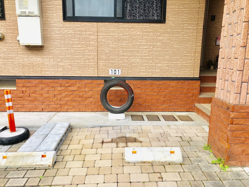 ミッドタウン サクラ アパートメント ハウス 101 和歌山