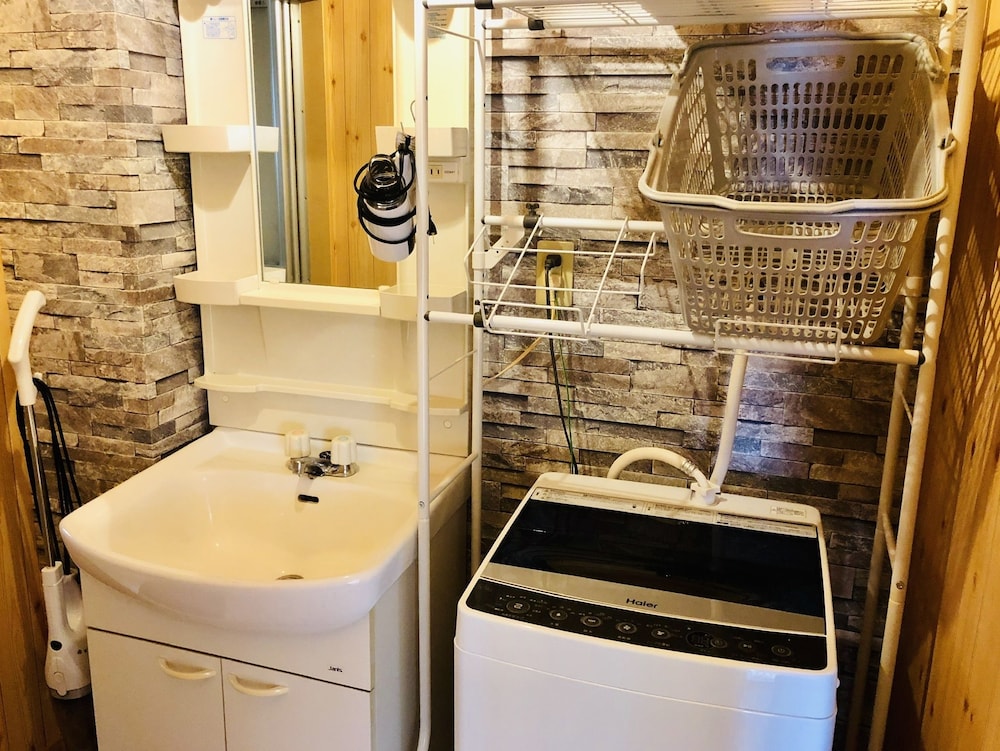 ミッドタウン サクラ アパートメント ハウス 101 和歌山