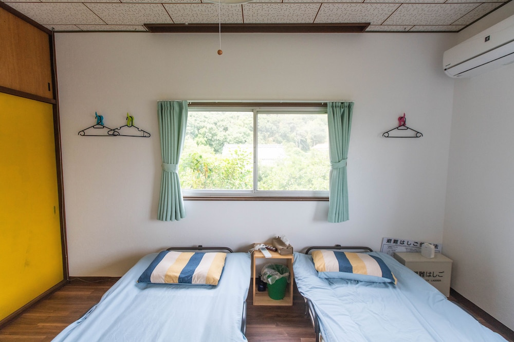 CAFE AND GUESTHOUSE 楓荘 和歌山