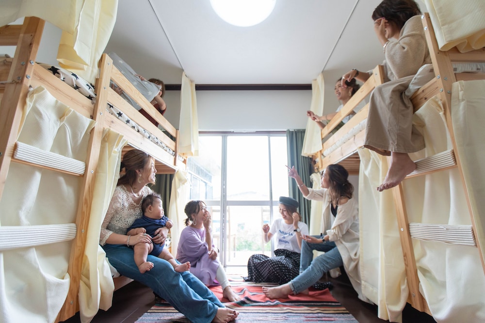CAFE AND GUESTHOUSE 楓荘 和歌山