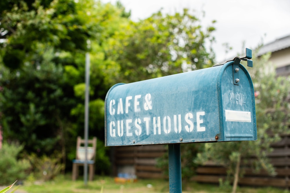 CAFE AND GUESTHOUSE 楓荘 和歌山