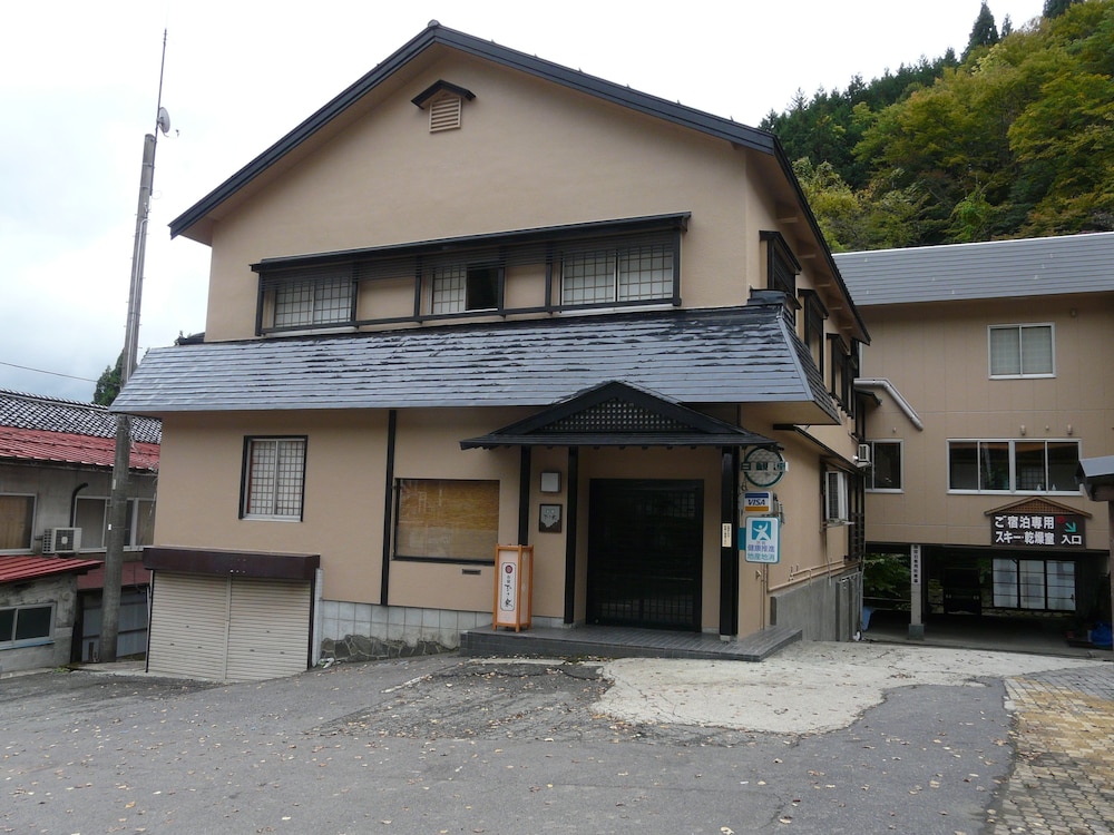 ハチ北温泉 お宿 ひさ家 但馬