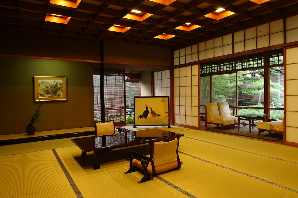 城崎温泉 西村屋本館 但馬