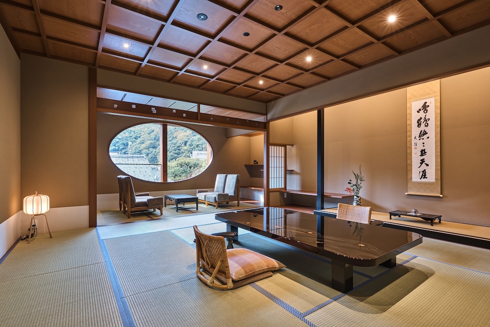 城崎温泉 西村屋本館 但馬