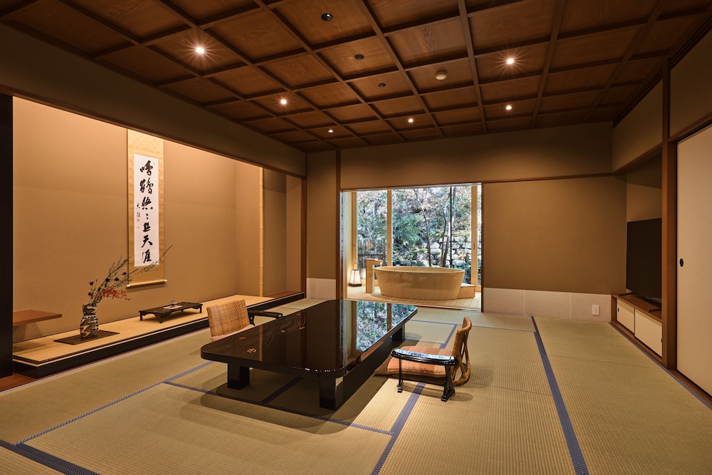 城崎温泉 西村屋本館 但馬