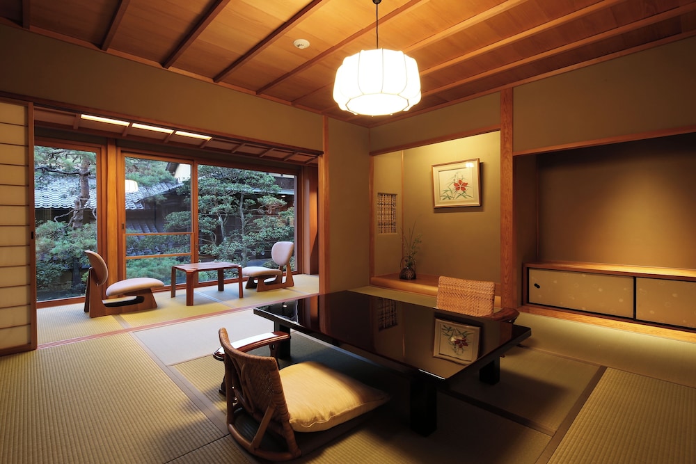 城崎温泉 西村屋本館 但馬