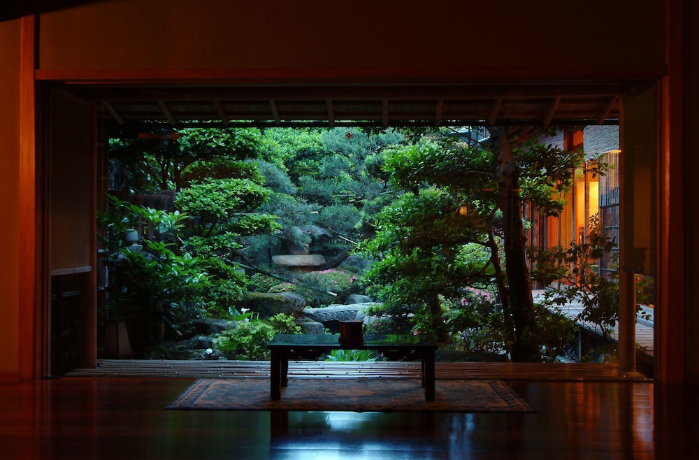 城崎温泉 西村屋本館 但馬