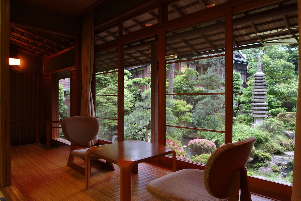 城崎温泉 西村屋本館 但馬