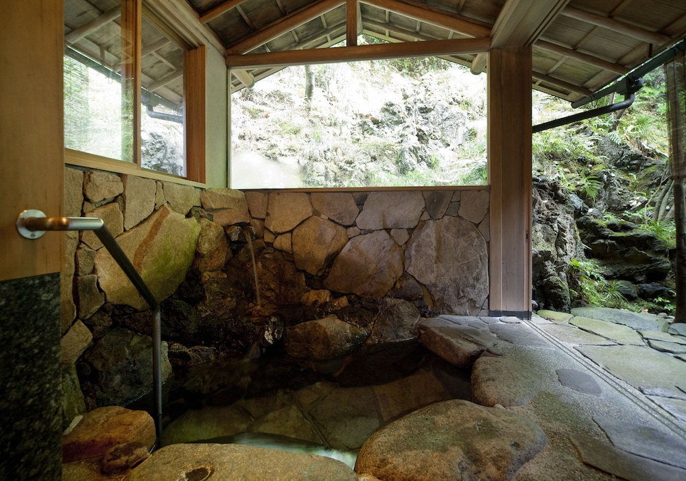 城崎温泉 西村屋本館 但馬