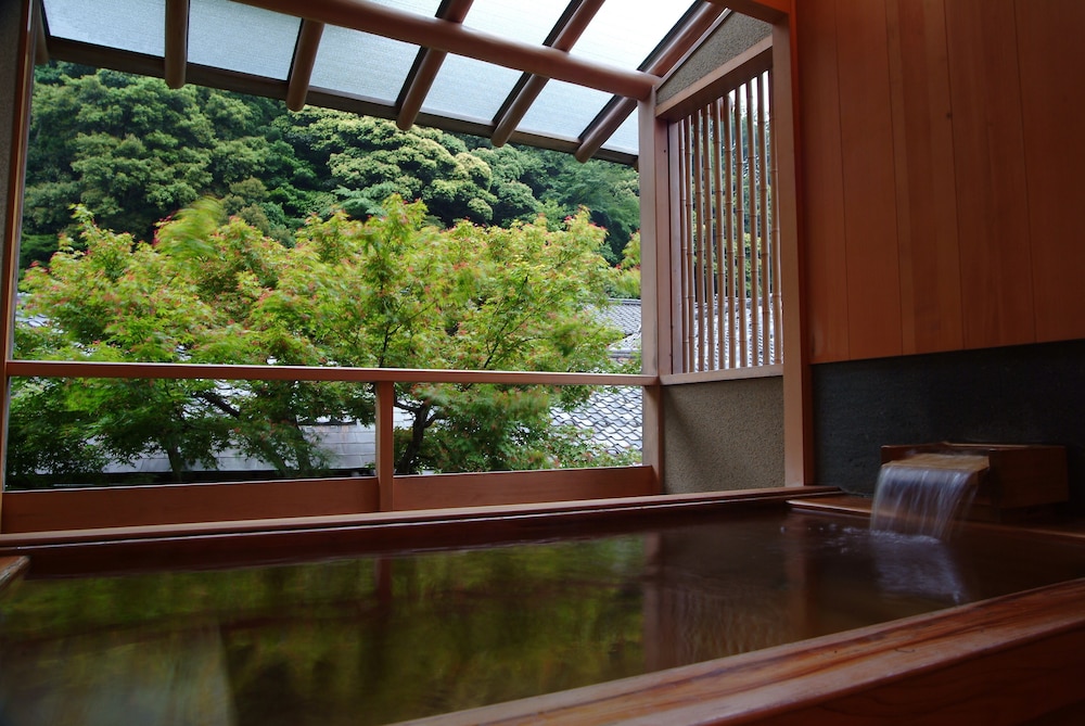 城崎温泉 西村屋本館 但馬