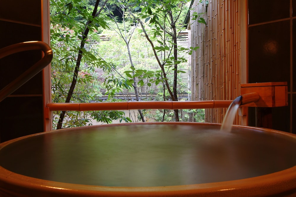 城崎温泉 西村屋本館 但馬