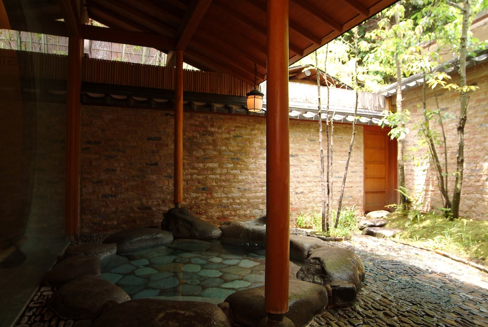 城崎温泉 西村屋本館 但馬