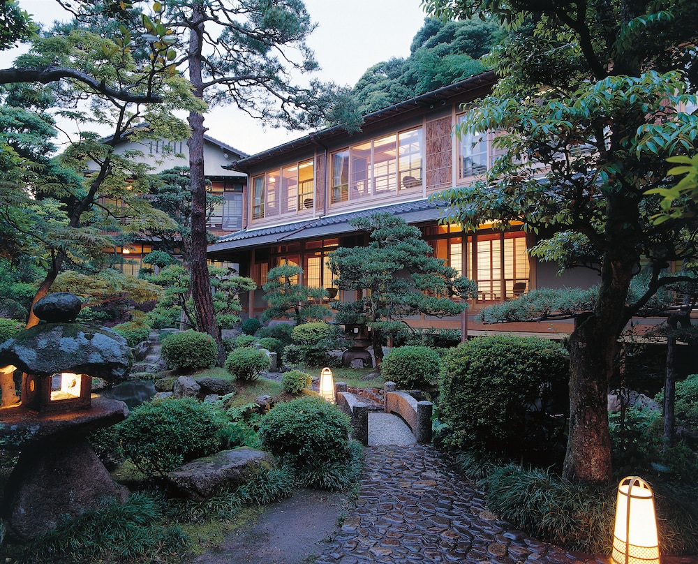 城崎温泉 西村屋本館 但馬