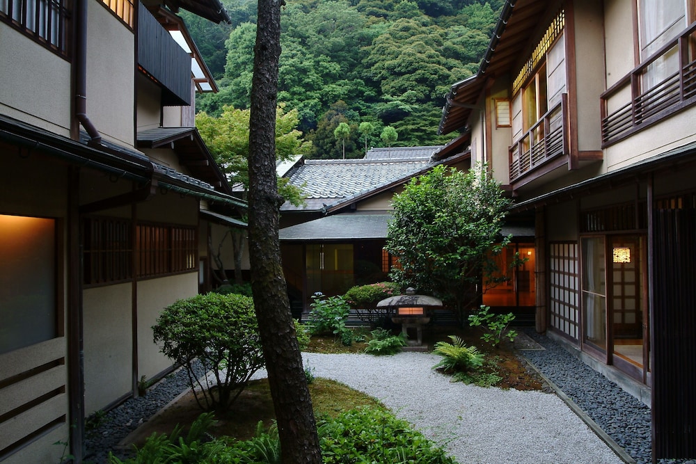 城崎温泉 西村屋本館 但馬