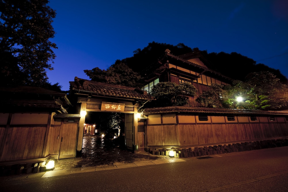城崎温泉 西村屋本館 但馬
