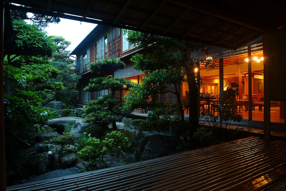 城崎温泉 西村屋本館 但馬
