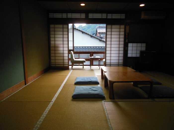 HAYAKAWA ECONOMY INN 但馬