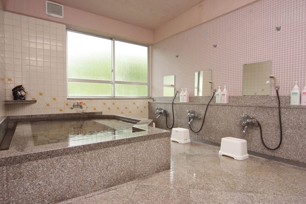 かどや新館 但馬