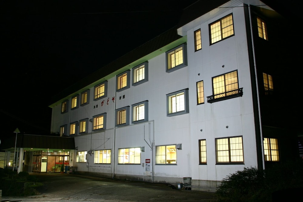 かどや新館 但馬