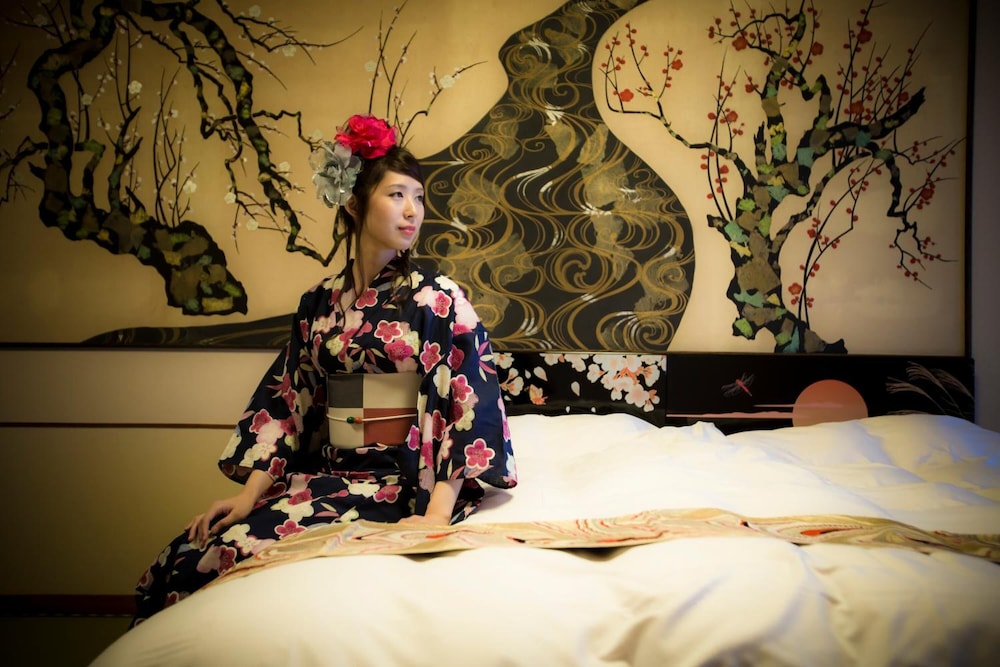 城崎温泉 花小路 彩月 但馬