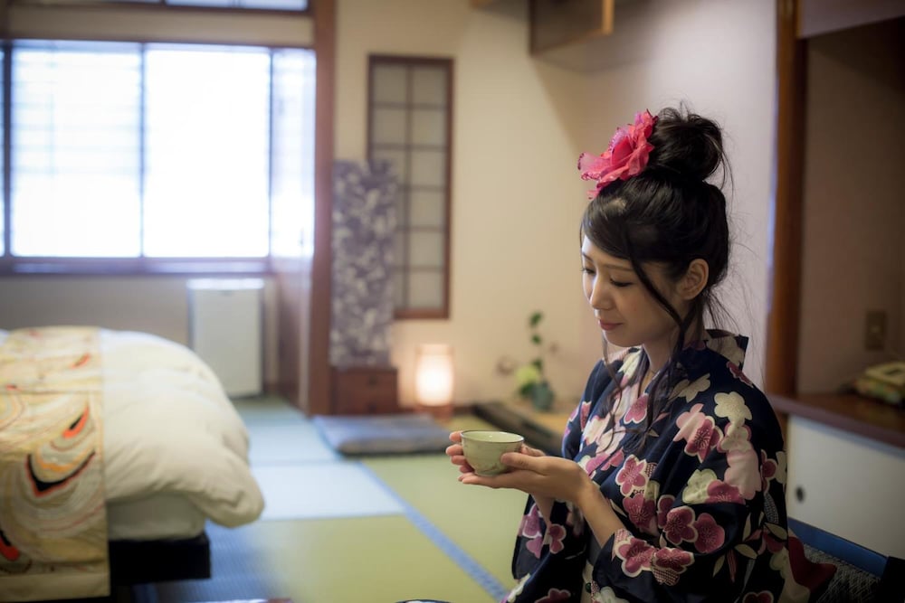 城崎温泉 花小路 彩月 但馬