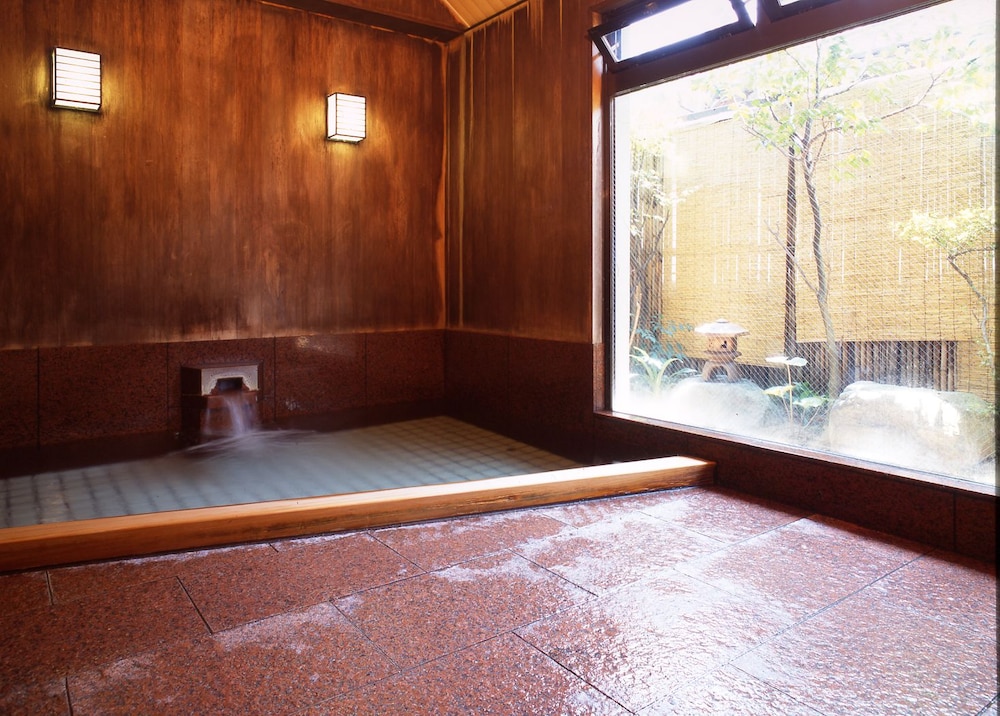 ぎゃらりーの宿 つばきの旅館 但馬