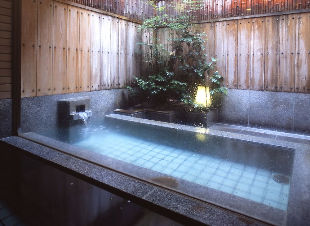 ぎゃらりーの宿 つばきの旅館 但馬