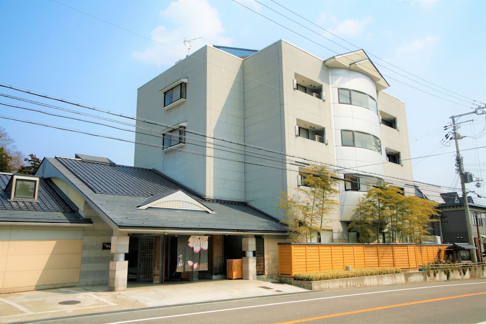 なごみの香風の宿 さだ助 但馬