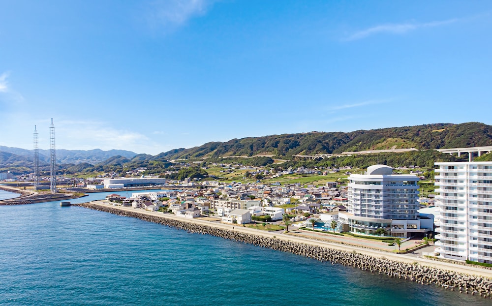 ザ グラン リゾート エレガンテ 淡路島 但馬