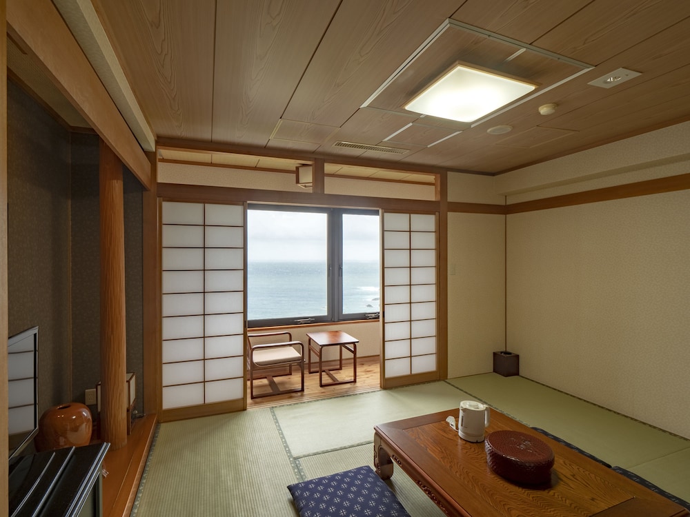 THE HOTEL YAKUSHIMA 屋久島
