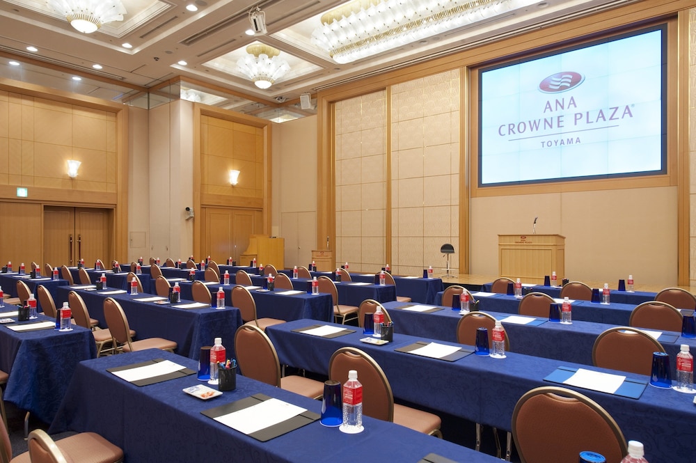 ANA クラウンプラザホテル富山 IHG ホテル 富山