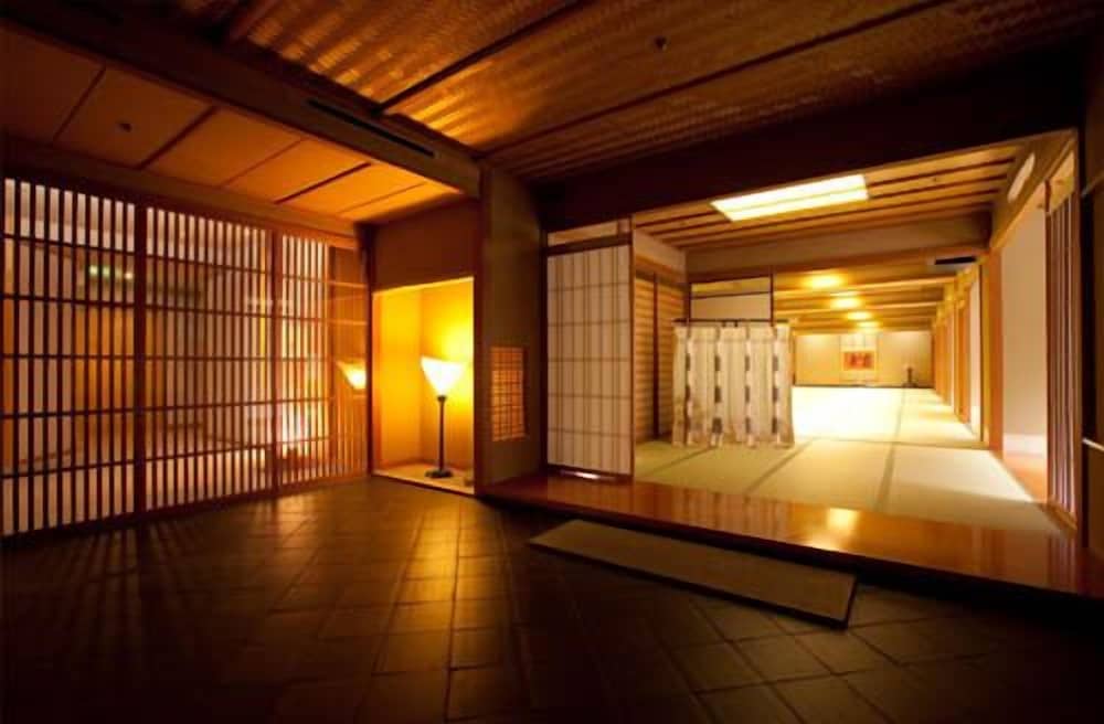 延対寺荘 富山