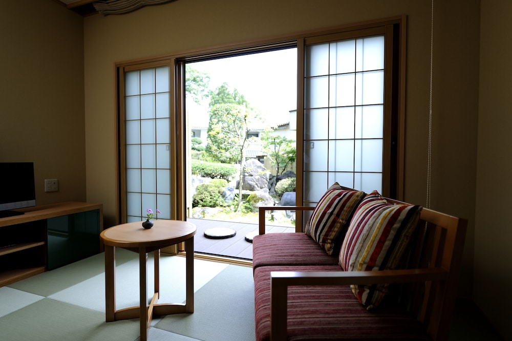 お宿 いけがみ 富山