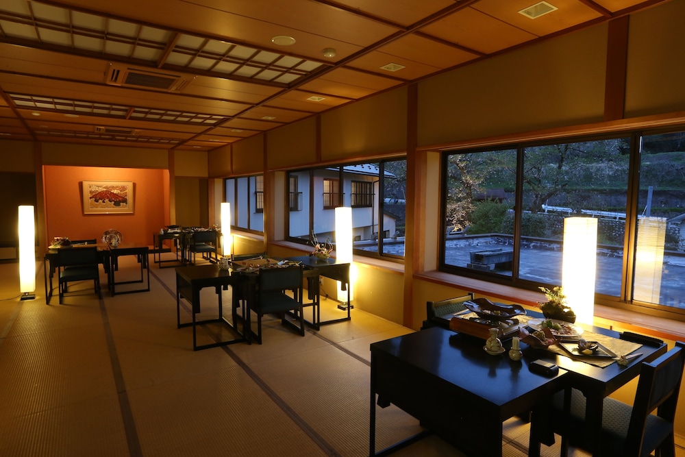 お宿 いけがみ 富山