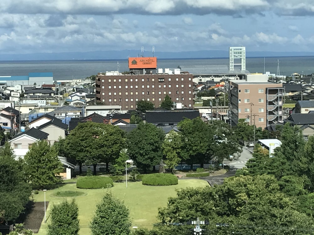 アパホテル〈魚津駅前〉 富山
