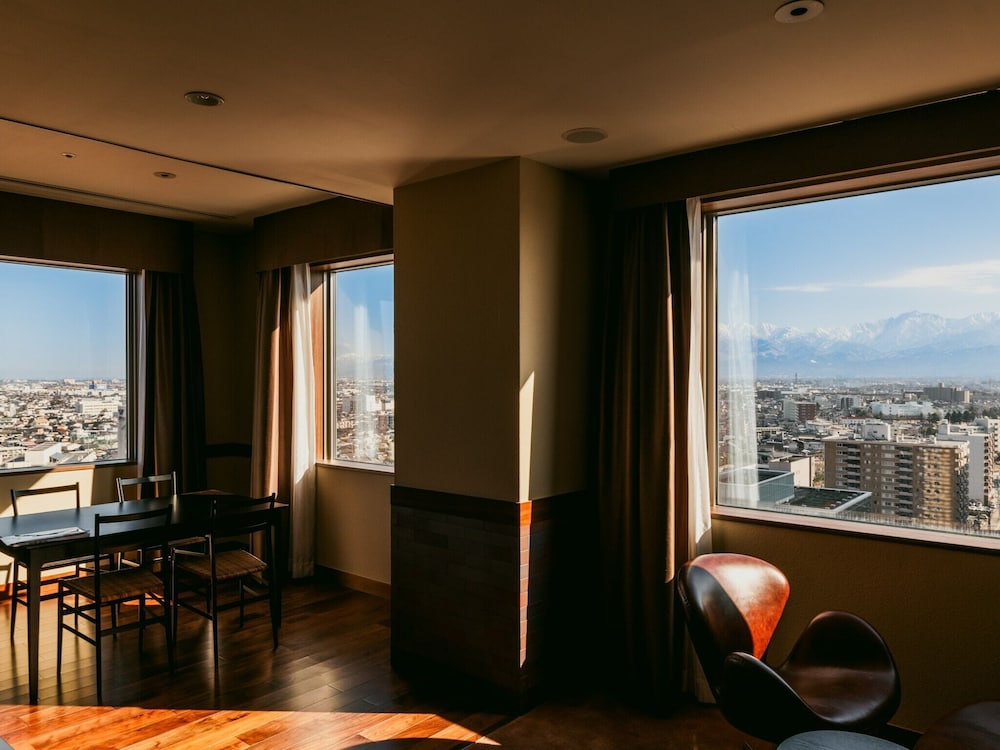 オークスカナルパークホテル富山 富山