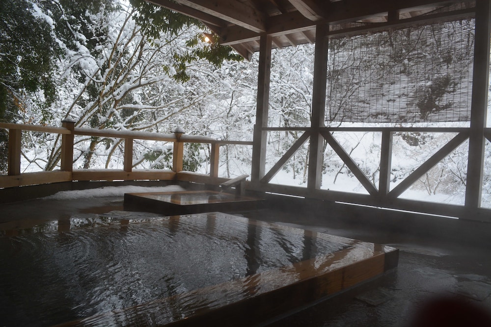 山田温泉 玄猿楼 富山