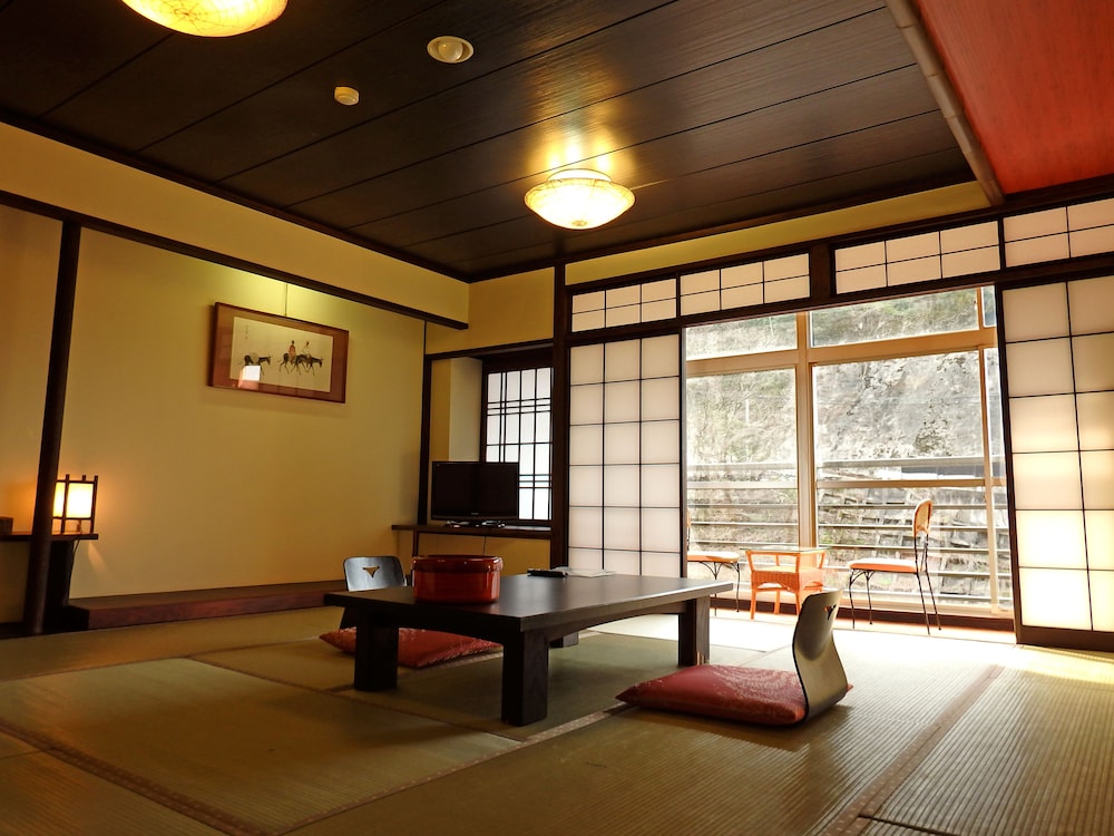 山田温泉 玄猿楼 富山