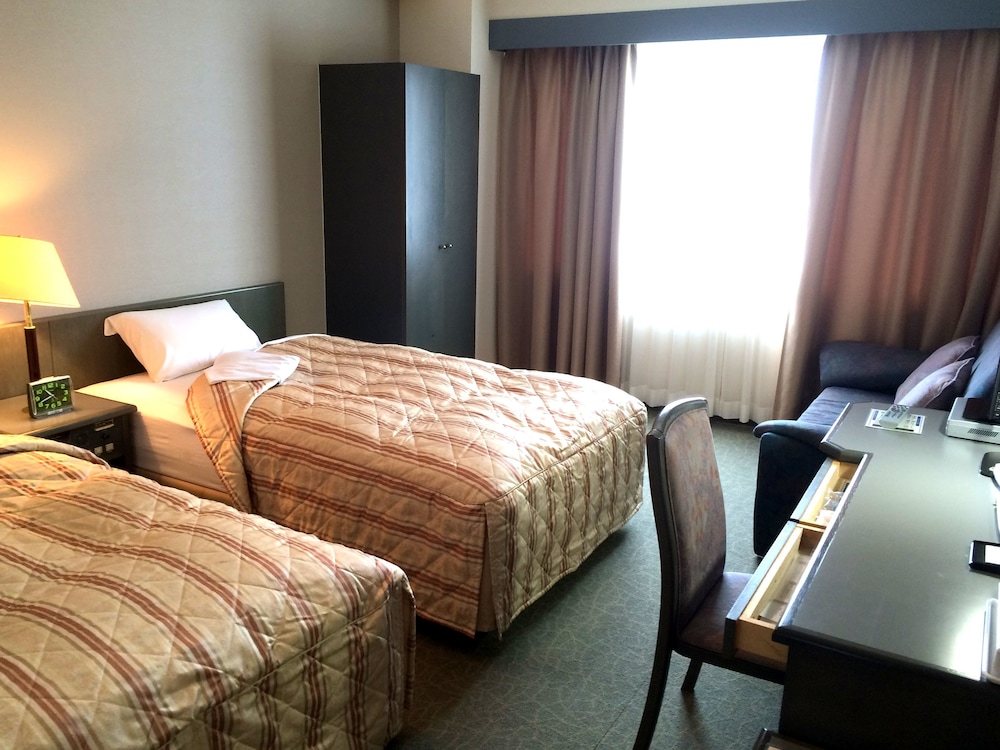 ホテルクラウンヒルズ高岡 富山