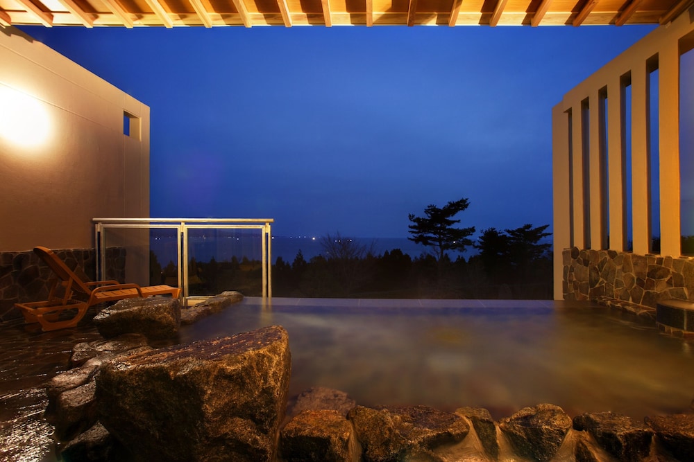 雨晴温泉 磯はなび 富山