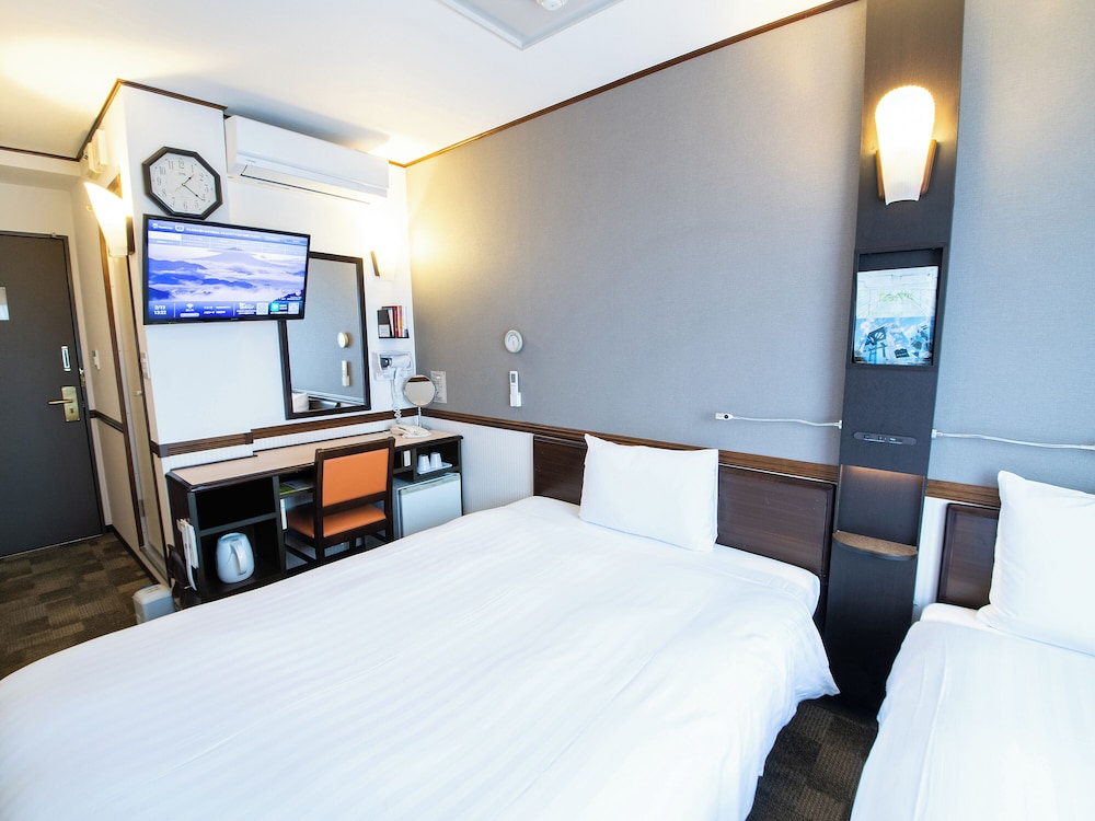 東横 INN 富山駅新幹線口 2 富山