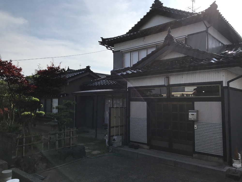 RELAXING HOUSE DE AKEMI (あけみの和みを感じる日本伝統家屋) 富山