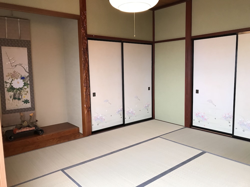 RELAXING HOUSE DE AKEMI (あけみの和みを感じる日本伝統家屋) 富山