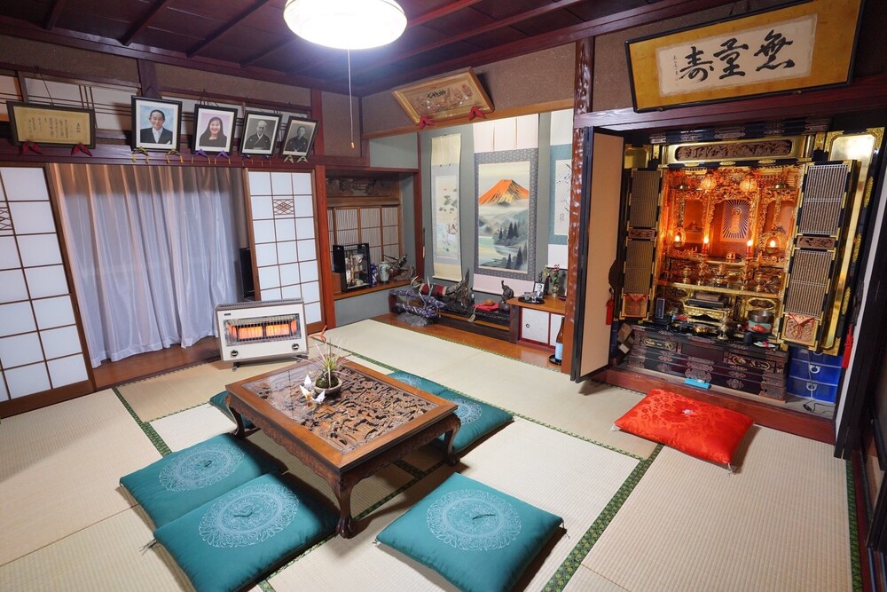 RELAXING HOUSE DE AKEMI (あけみの和みを感じる日本伝統家屋) 富山