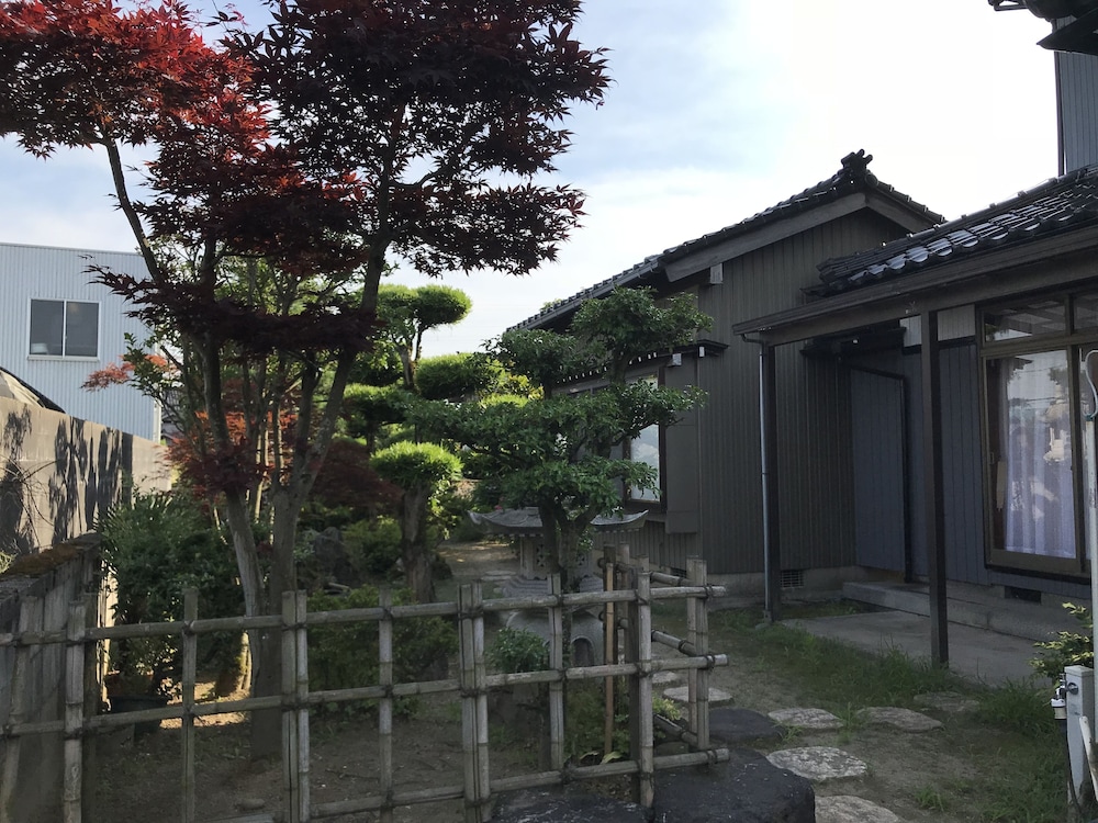 RELAXING HOUSE DE AKEMI (あけみの和みを感じる日本伝統家屋) 富山