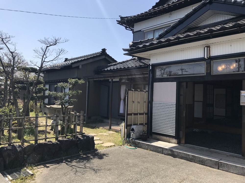 RELAXING HOUSE DE AKEMI (あけみの和みを感じる日本伝統家屋) 富山