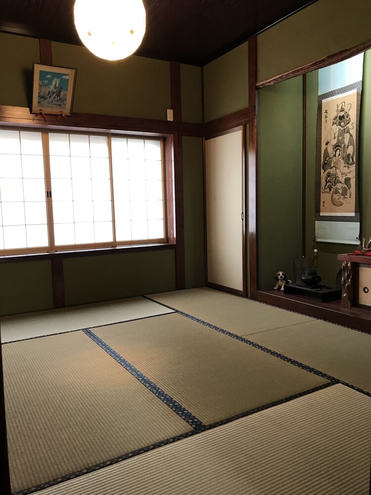 RELAXING HOUSE DE AKEMI (あけみの和みを感じる日本伝統家屋) 富山