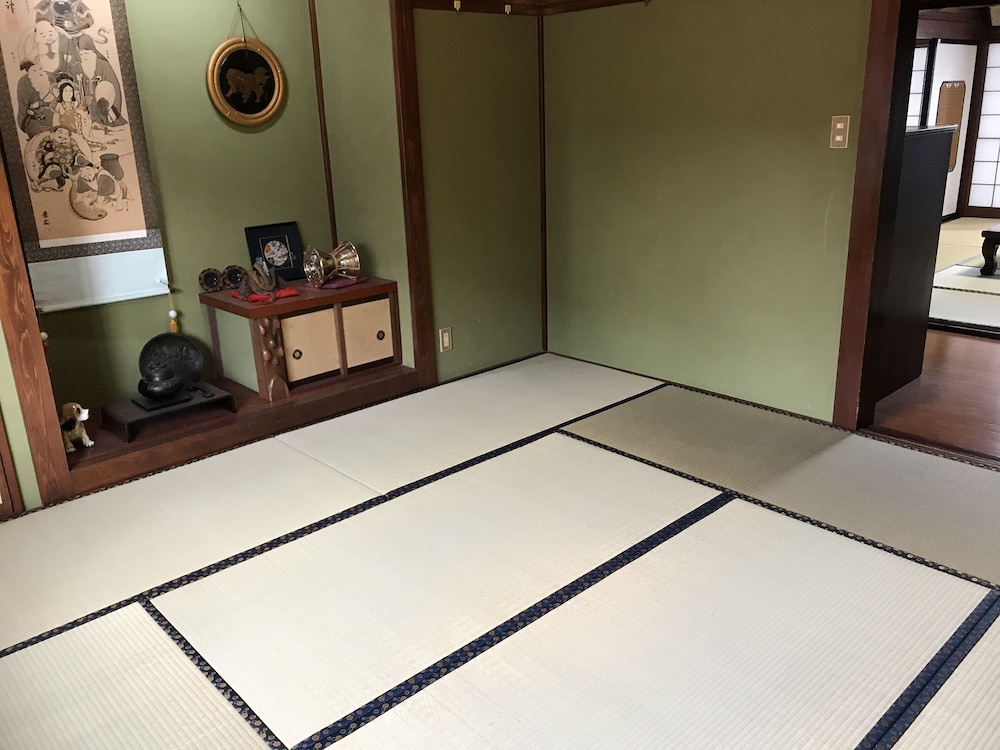 RELAXING HOUSE DE AKEMI (あけみの和みを感じる日本伝統家屋) 富山