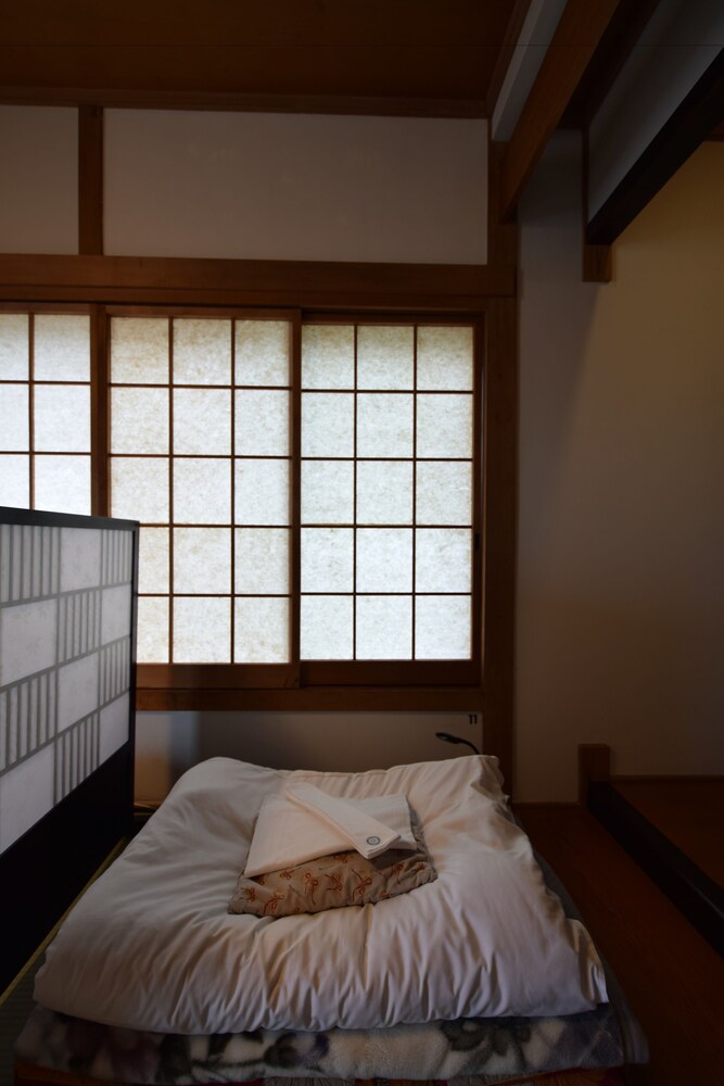 佐賀インターナショナルゲストハウス HAGAKURE 佐賀