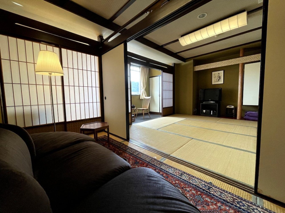 武雄温泉・大正浪漫の宿 京都屋 佐賀